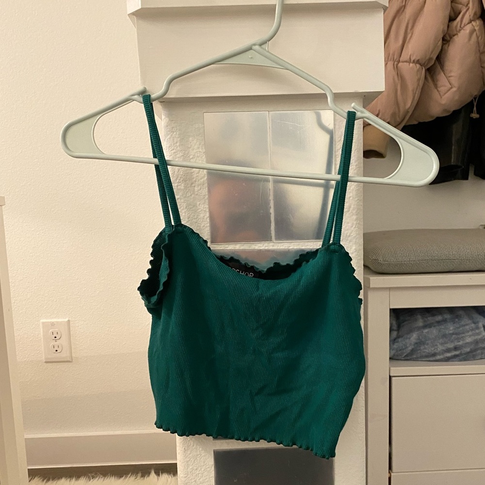 Cute emerald crop top. Spaghetti straps. Stretchy material. From top shop!!